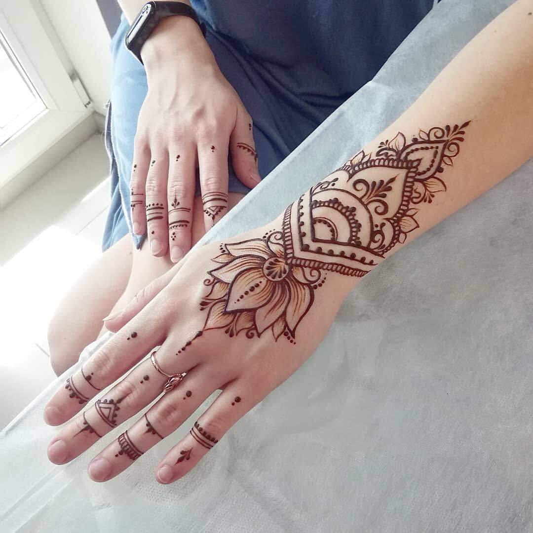 mehndi tattoos