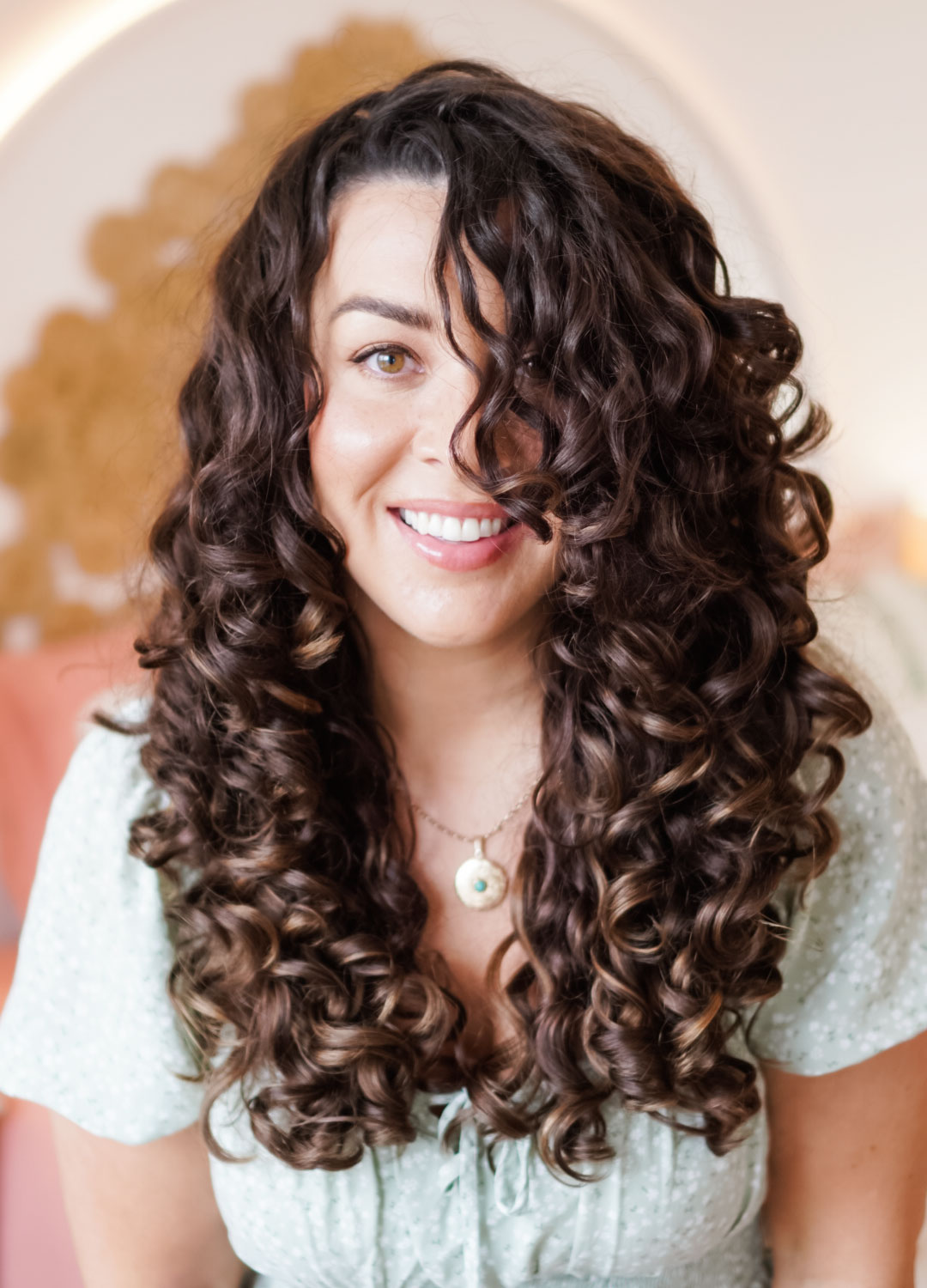 Haircuts for Curly Hair: Trends and Insights Top Beauty Magazines