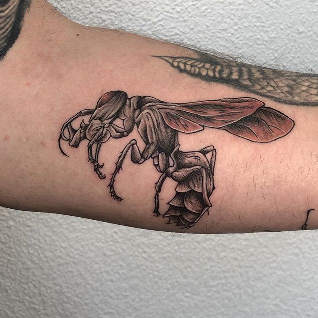 30 Bee Tattoo Ideas for Good Luck, and Prosperity Top Beauty Magazines