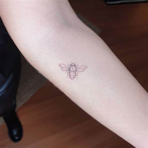 30 Bee Tattoo Ideas for Good Luck, and Prosperity Top Beauty Magazines