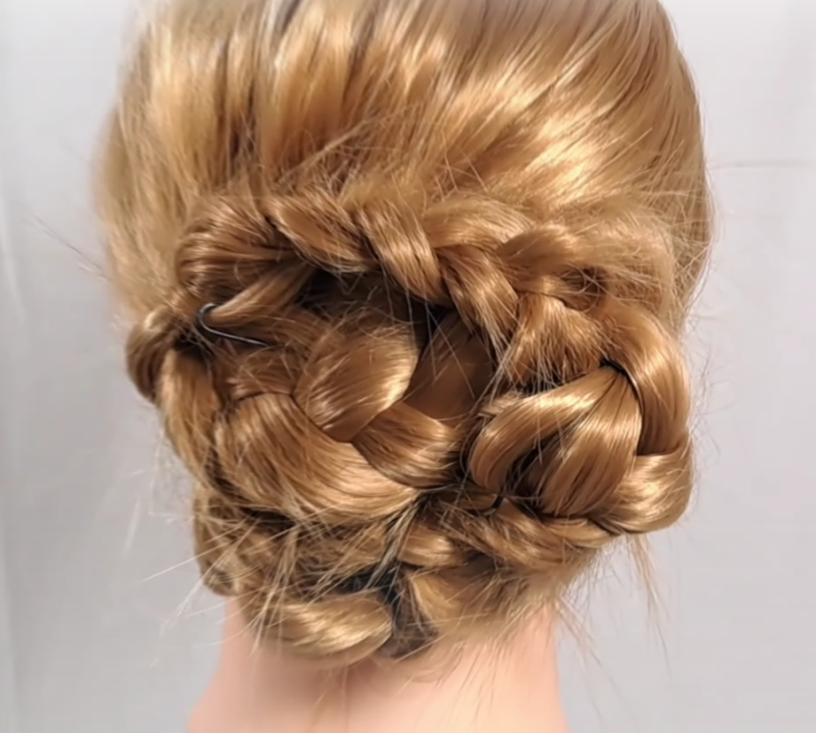 Knot Bun