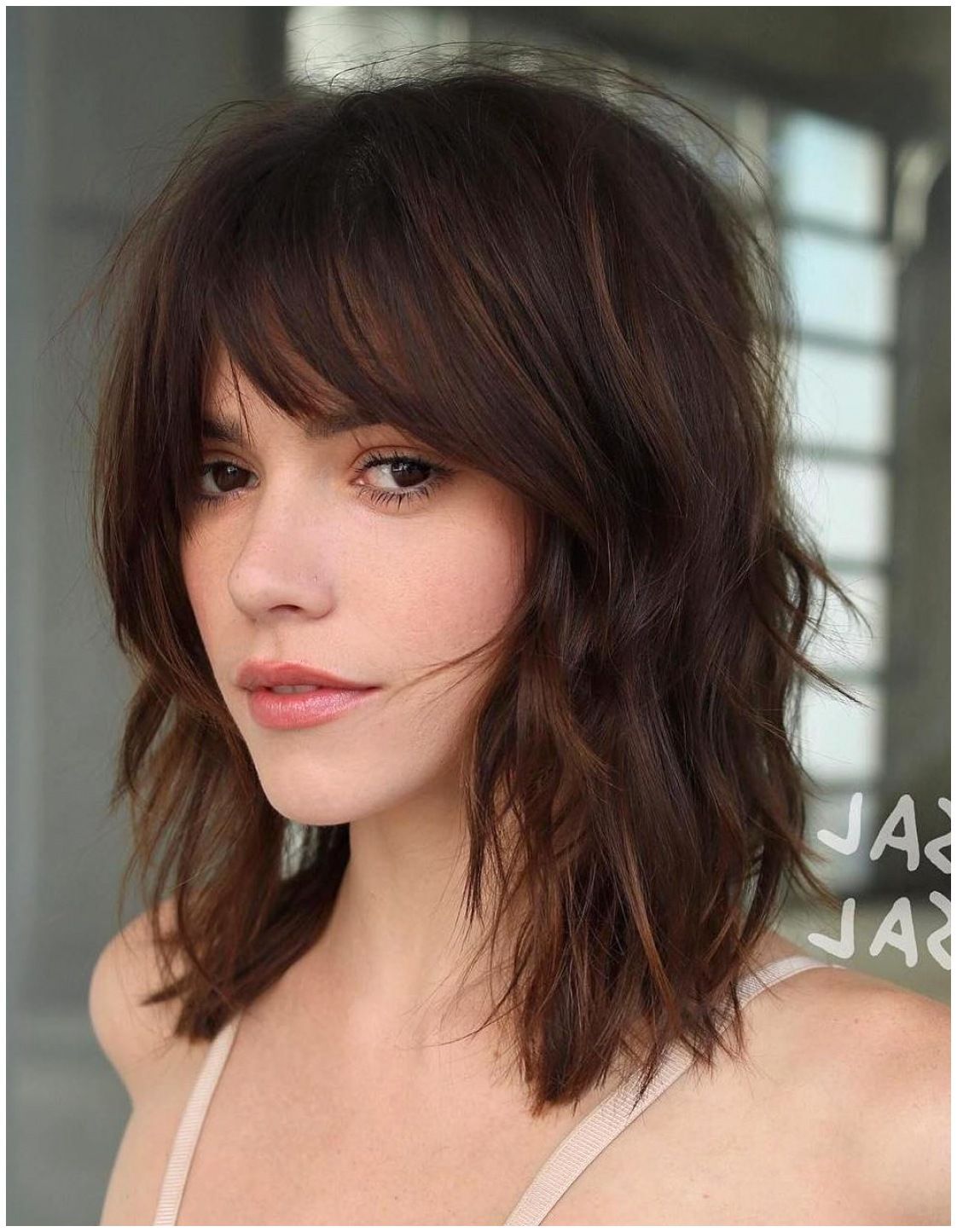 wavy lob with bangs