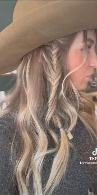 Howdy Hairdos: A Cowgirl's Guide to Western-Inspired Hairstyles Top Beauty Magazines