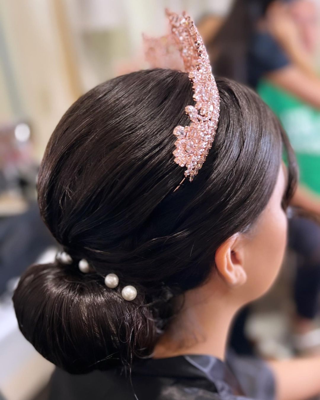 smooth bun quinceanera 