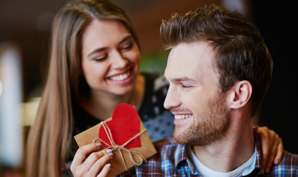 Valentine Day Gifts for Boyfriend 2024Adorable & Easy Ideas