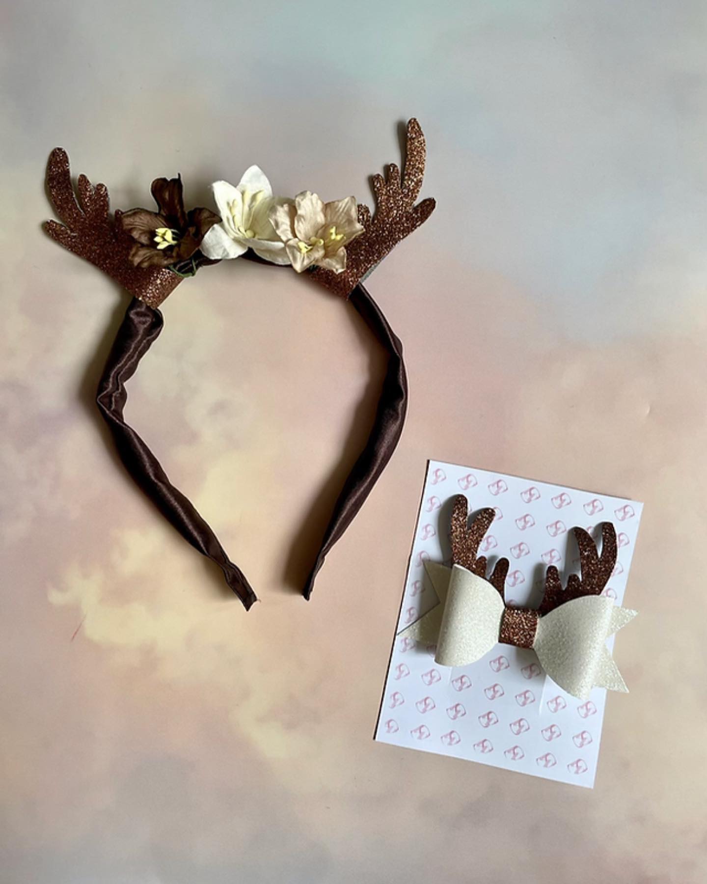 Reindeer Bow Clip 