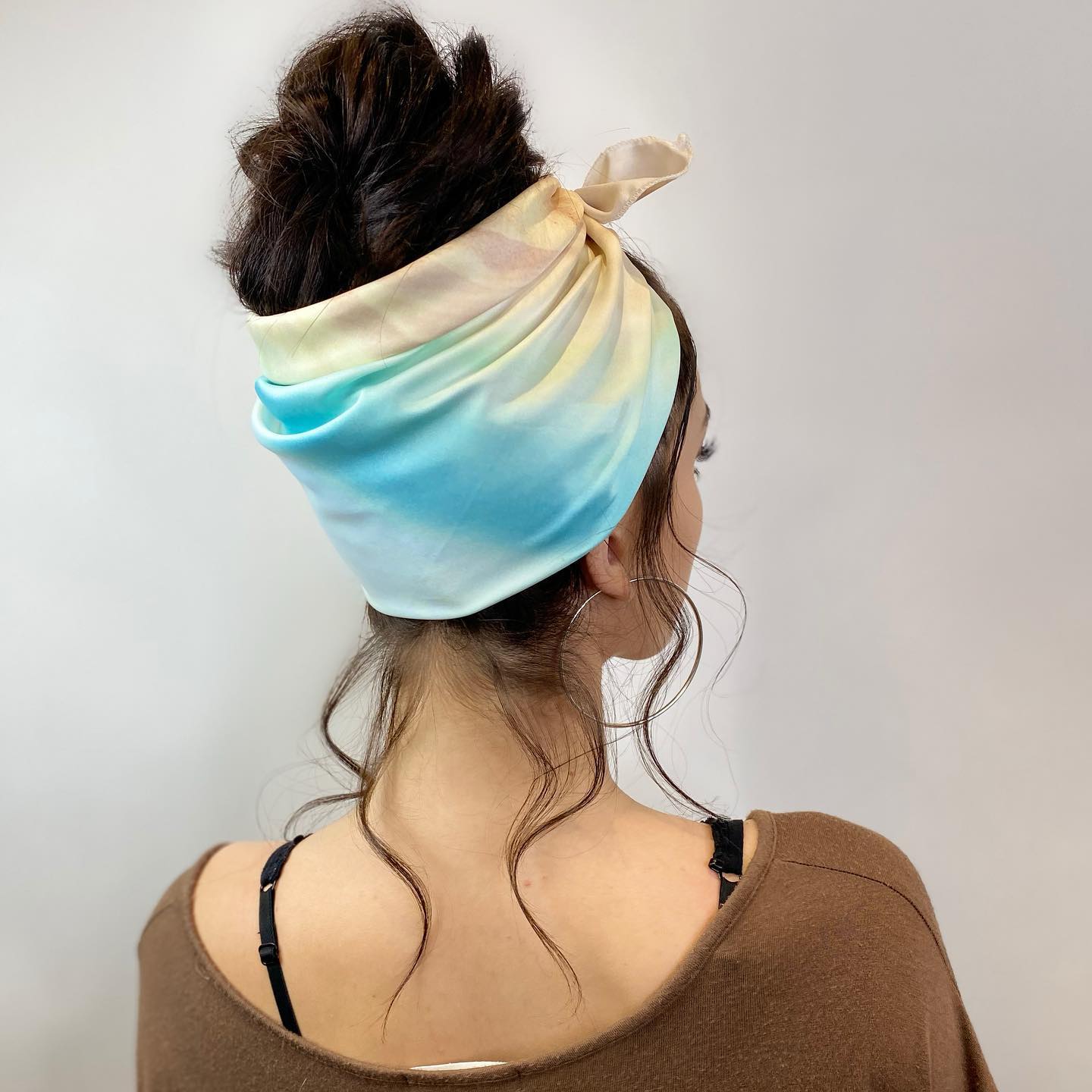 Reverse Bandanna Scarf Band